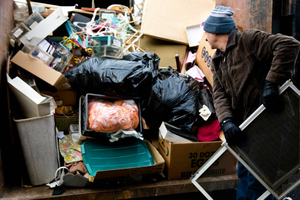 Best Local Junk Hauling  in Algonac, MI