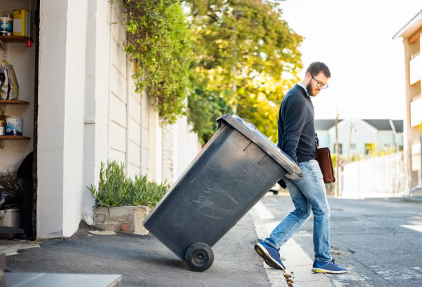 Best Construction Debris Removal  in Algonac, MI